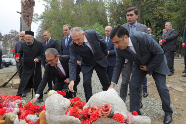 Gəncədə Vətən müharibəsi zamanı şəhid olan mülki vətəndaşların xatirəsi anılıb