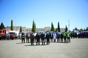 Gəncədə ərazi mülki müdafiə qüvvələri ilə xəbərdarlıq və toplanış üzrə  məşq keçirilib