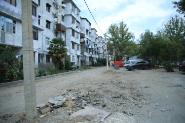 Niyazi Bayramov şəhərdə aparılan abadlıq-quruculuq və təmir-bərpa işləri ilə tanış olub