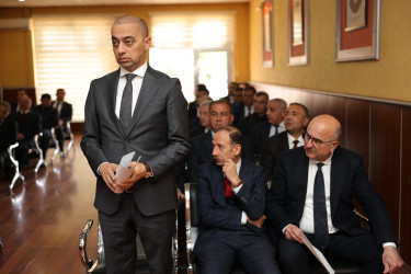 Niyazi Bayramov vətəndaşlarla növbəti səyyar görüş keçirib