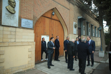 Niyazi Bayramov mərhum Rəfat Cuvarlinskinin ailəsini ziyarət edib