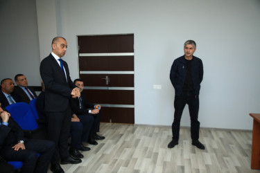 Niyazi Bayramov Gəncə Peşə Hazırlığı Mərkəzində vətəndaşlarla görüşüb