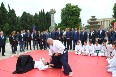 Gəncə 2025-ci il üçün MDB-nin İdman Paytaxtı titulunu təsdiqləyən sertifikatı qəbul edib