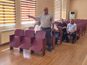 Niyazi Bayramov vətəndaşlarla fərdi görüş keçirib