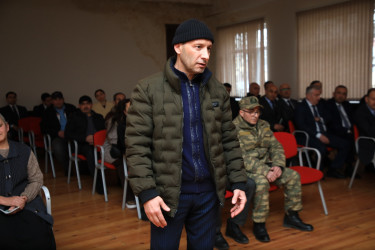 Niyazi Bayramov 1 nömrəli tam orta məktəbdə vətəndaşlarla görüşüb