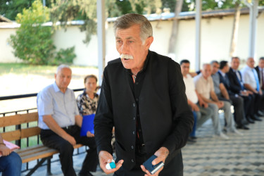 Gəncə Şəhər İcra Hakimiyyətinin başçısı Niyazi Bayramov növbəti dəfə vətəndaşlarla görüşüb