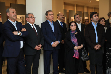 “Əsrlərin şahidi Gəncə” adlı foto sərgi təşkil olunub
