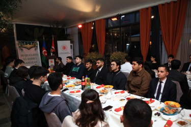 Gəncədə Azərbaycan və Türkiyəli tələbələr üçün iftar süfrəsi təşkil olunub