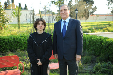 Niyazi Bayramov Nizami parkına baxış keçirib, sakinlərlə səmimi söhbət edib