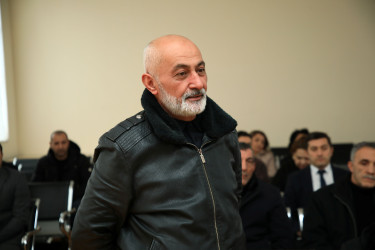 Niyazi Bayramov sakinlərin müraciətlərini dinləyib