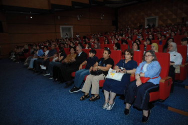 ADA Universitetinin müəllim və tələbələri “O olmasın, bu olsun” operettasını Gəncədə təqdim ediblər