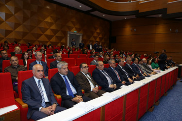 Gəncədə Özbəkistanın Azərbaycandakı Fəxri Konsulluğu tərəfindən “Sevənlərindir dünya” adlı tamaşa təşkil olunub