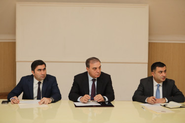 Niyazi Bayramov Məhsəti Gəncəvi Mərkəzində vətəndaşlarla görüşüb