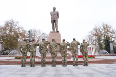 Gəncədə Ulu Öndər Heydər Əliyevin xatirəsi yad olunub