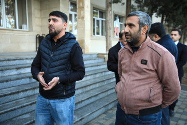 Niyazi Bayramov 14 nömrəli tam orta məktəbdə səyyar görüş keçirib