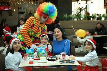 Niyazi Bayramov uşaq evinin sakinlərini bayram münasibətilə təbrik edib