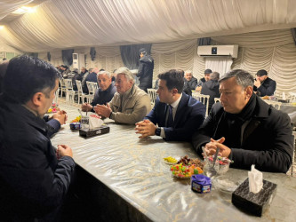 Gəncə Şəhər İcra Hakimiyyətinin başçısı Niyazi Bayramov şəhid anasının yas mərasimində iştirak edib