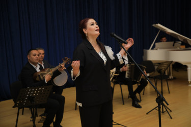 Gəncədə Ulu Öndər Heydər Əliyevin əziz xatirəsinə həsr olunmuş “İthaf” adlı konsert proqramı keçirilib