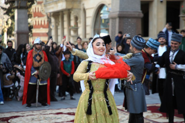 Gəncədə İlaxır çərşənbə və Novruz bayramı qeyd olunub