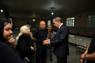 Niyazi Bayramov şəhərin bir sıra ərazilərində görülən abadlıq işlərinə baxış keçirib