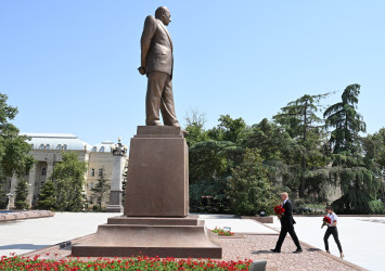 Prezident İlham Əliyev və birinci xanım Mehriban Əliyeva Gəncə şəhərində olublar