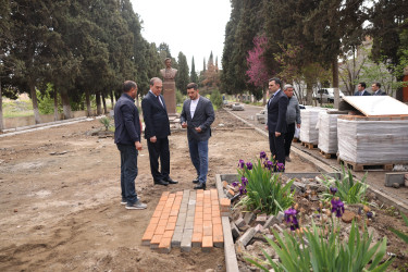 Niyazi Bayramov “ABAD məhəllə” layihəsi çərçivəsində aparılan işlərlə növbəti dəfə yerində tanış olub