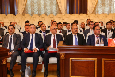 Niyazi Bayramov Aparatın əməkdaşlarını peşə bayramı münasibətilə təbrik edib