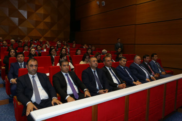 Gəncədə Özbəkistanın Azərbaycandakı Fəxri Konsulluğu tərəfindən “Sevənlərindir dünya” adlı tamaşa təşkil olunub