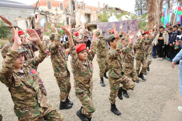 "Tarixin Gəncə səhifəsi" adlı yürüş keçirilib