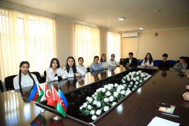 Gəncədə Uşaq Səfirlər Məclisinin regional nümayəndələri və fəallarla görüş keçirilib