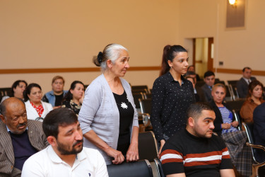 Niyazi Bayramov 41 nömrəli tam orta məktəbdə vətəndaşlarla görüşüb