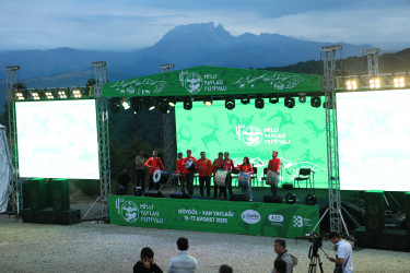 Niyazi Bayramov IV Milli Yaylaq Festivalında iştirak edib