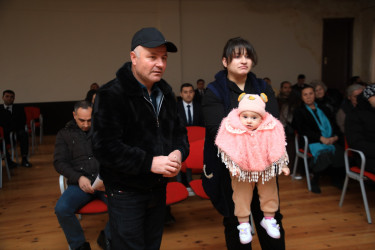 Niyazi Bayramov 1 nömrəli tam orta məktəbdə vətəndaşlarla görüşüb