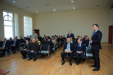 Niyazi Bayramov Gəncədə sakinlərlə növbəti səyyar görüş keçirib