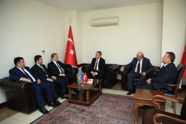 Niyazi Bayramov Recep Öztopa başsağlığı verib