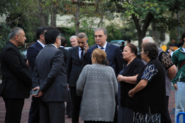 Niyazi Bayramov şəhərin bir sıra ərazilərində görülən abadlıq işlərinə baxış keçirib