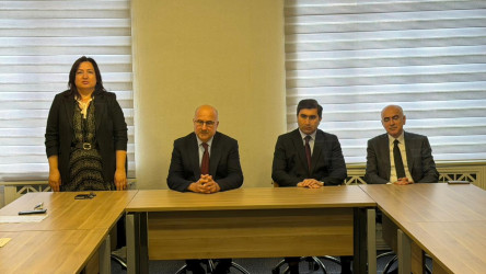 Gəncədə akademik Zərifə xanım Əliyevanın 103 illiyinə həsr olunmuş dəyirmi masa keçirilib