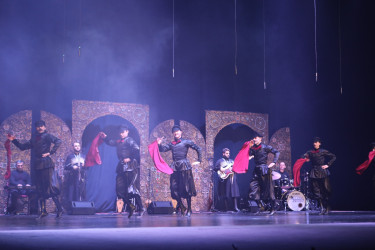 Gəncədə “Erisioni” Gürcüstan Dövlət Akademik Mahnı və Rəqs Ansamblının konsert proqramı keçirilib