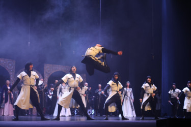 Gəncədə “Erisioni” Gürcüstan Dövlət Akademik Mahnı və Rəqs Ansamblının konsert proqramı keçirilib