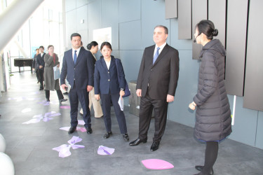 Gəncənin nümayəndə heyətinin Çindao şəhərinə səfəri davam edir