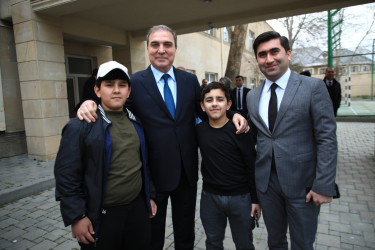 Niyazi Bayramov 1 nömrəli tam orta məktəbdə vətəndaşlarla görüşüb