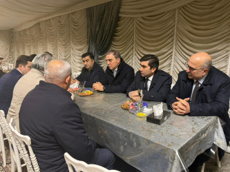 Gəncə Şəhər İcra Hakimiyyətinin başçısı Niyazi Bayramov şəhid anasının yas mərasimində iştirak edib
