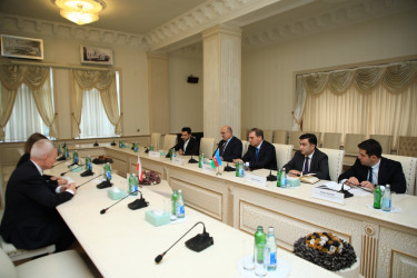 Niyazi Bayramov Polşanın Azərbaycandakı səfiri ilə görüşüb