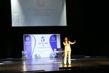Gəncədə Beynəlxalq Müəllimlər Günü qeyd olunub