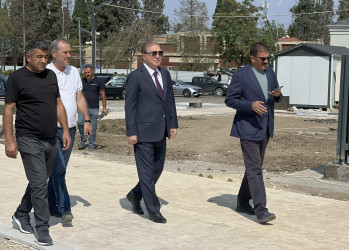 Niyazi Bayramov Gəncədə aparılan təmir-tikinti işlərinin gedişatı ilə yerində maraqlanıb