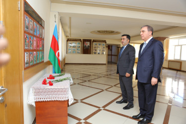 Niyazi Bayramov 41 nömrəli tam orta məktəbdə vətəndaşlarla görüşüb