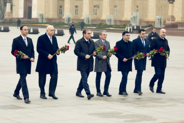 Gəncədə 2 Fevral - Azərbaycan Gəncləri Günü münasibəti ilə silsilə tədbirlər çərçivəsində "Heydər Əliyev və Azərbaycan gəncliyi" mövzusunda tədbir keçirilib