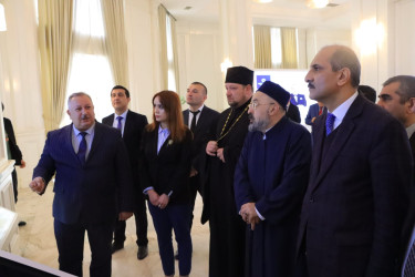 Gəncədə “Heydər Əliyev: dəyərlərimizin xilaskarı” mövzusunda tədbir keçirilib