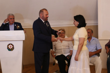 Gəncədə “Şuşa təsviri sənətdə" kitabı təqdim edilib