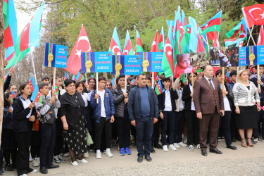 "Tarixin Gəncə səhifəsi" adlı yürüş keçirilib